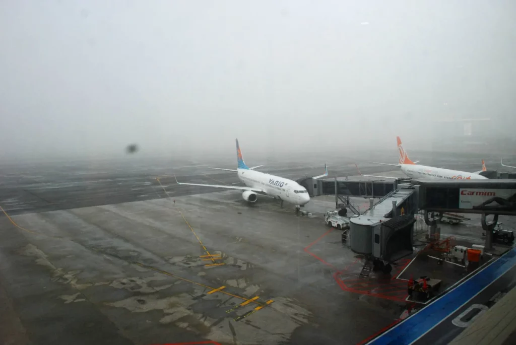 Neblina causa problemas na chegada ao Aeroporto Internacional Salgado Filho em Porto Alegre