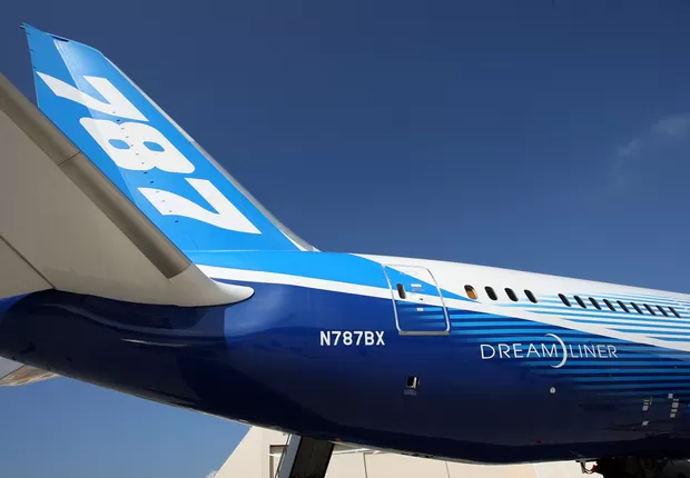 Descoberto novo problema no Boeing 787: Atraso nas entregas do Dreamliner