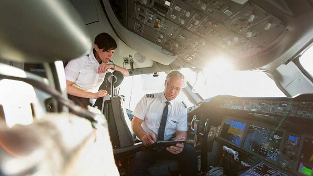 Nova Regra de Segurança: Porta de Cockpit Secundária será Exigida em Todas as Novas Aeronaves Comerciais nos EUA