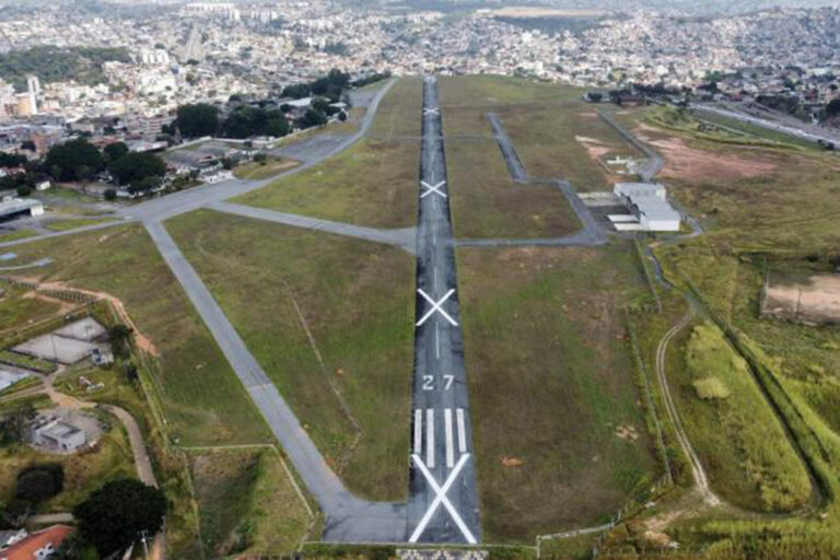 Retomada das atividades do Aeroporto Carlos Prates (MG) é debatida