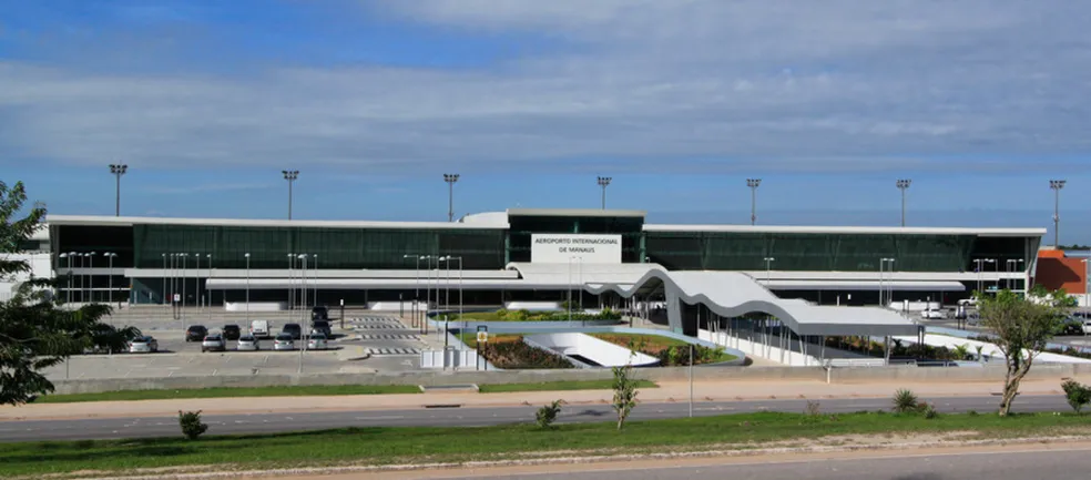 Aeroporto de Manaus: Cinco Voos Cancelados e Cobranças da Assembleia